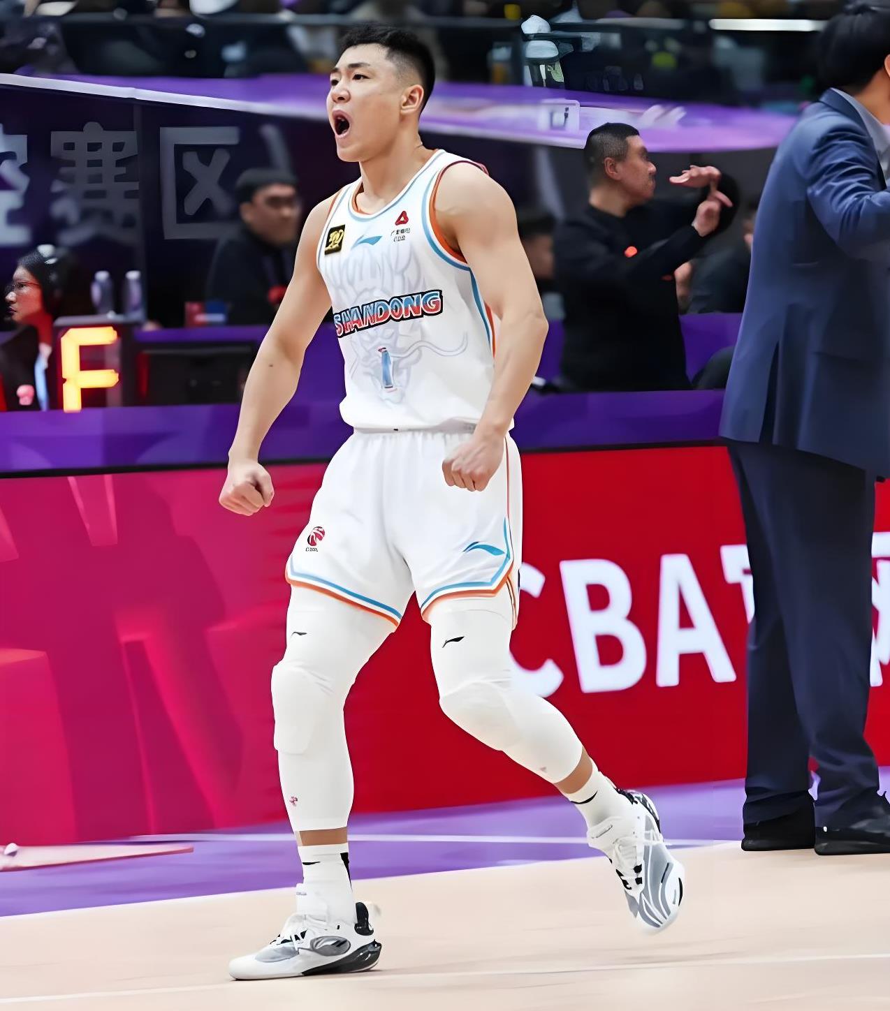  今晨体能课后，山东男篮战术微调备战法国杯，引发热议，纪律约束更严格