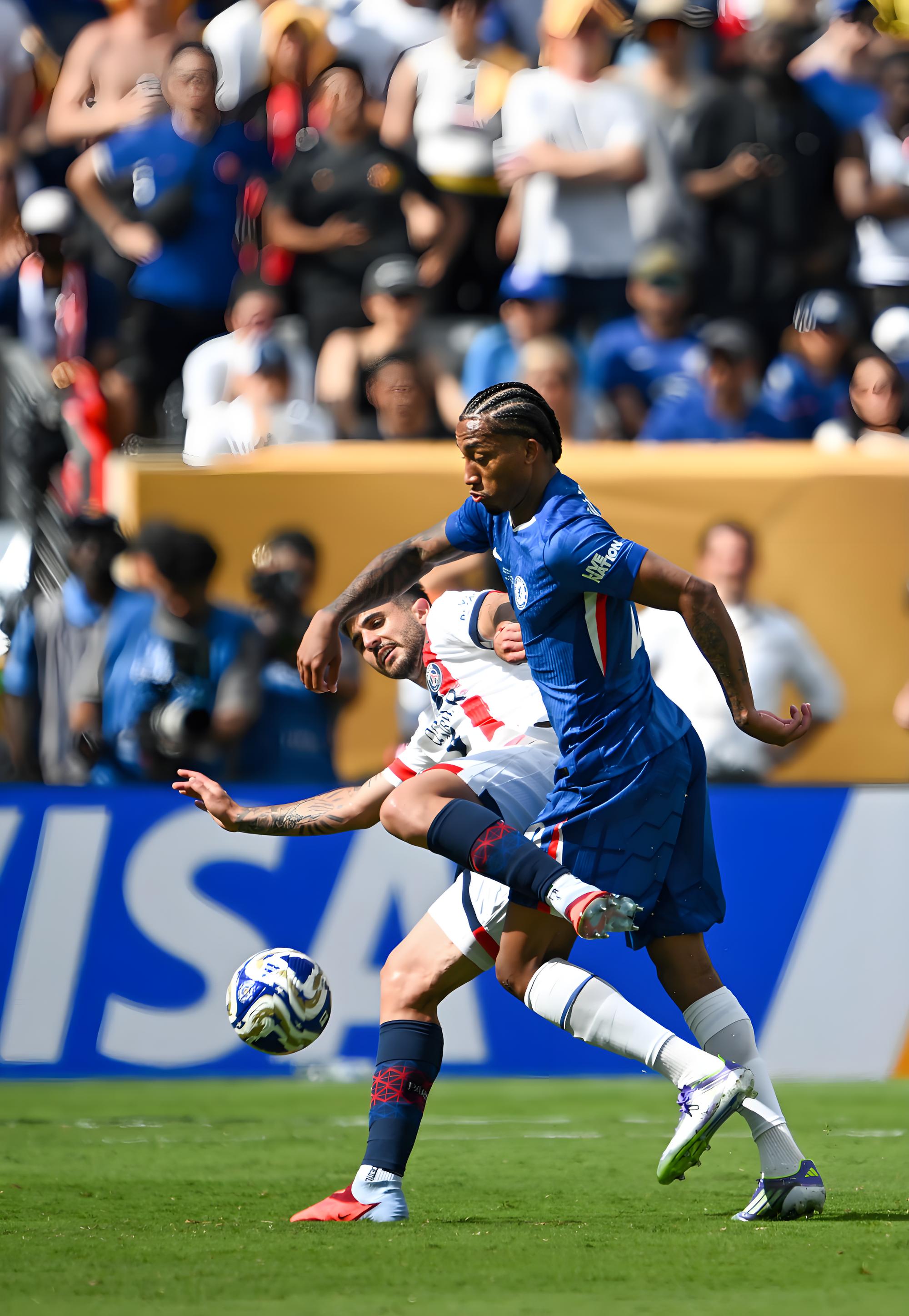 包含巴黎圣日耳曼发布备战花絮；转会期绝杀压哨；足总杯任务艰巨；控场能力受关注的词条