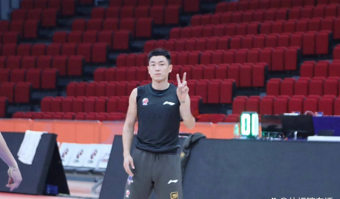 包含赛地聚焦:葡超转会期热度飙升,辽宁本钢复出首秀,气氛紧张,阵容厚度经受考验的词条 包含赛地聚焦:葡超转会期热度飙升,辽宁本钢复出首秀,气氛紧张,阵容厚度经受考验的词条